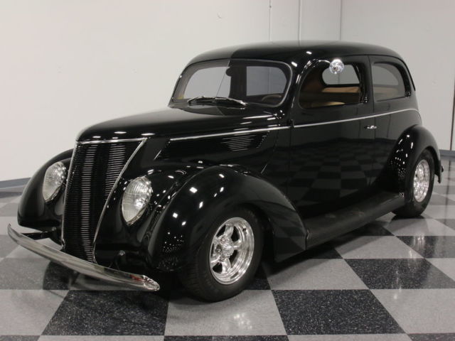 1937 Ford Slantback Sedan