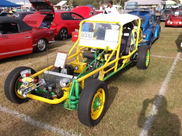 1980 Volkswagen Other Bucket racing seats with a 4 point harness