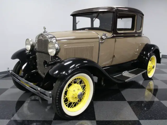 1930 Ford 2 Door Sedan