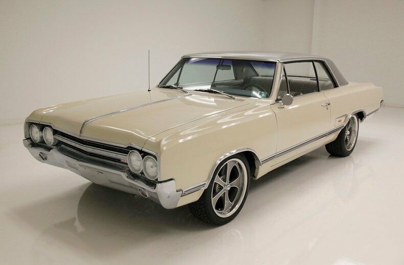 1965 Oldsmobile Cutlass Coupe