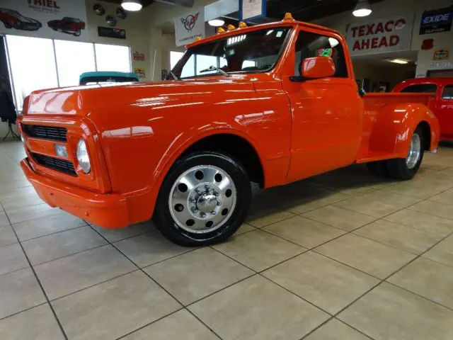 1970 Chevrolet C-10 CUSTOM HAULER