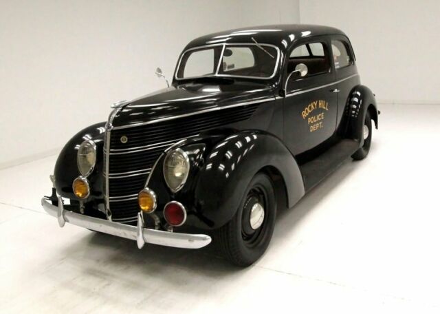 1938 Ford Standard Tudor Sedan