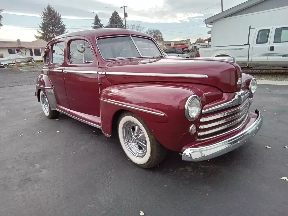 1947 Ford Deluxe