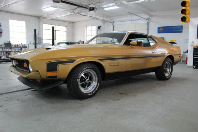 1972 Ford Mustang R CODE MACH 1
