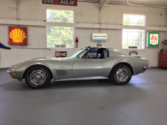 1972 Chevrolet Corvette Coupe T-Tops