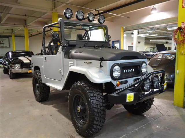 1971 Toyota FJ40 ICON TLC Baja Ed. --