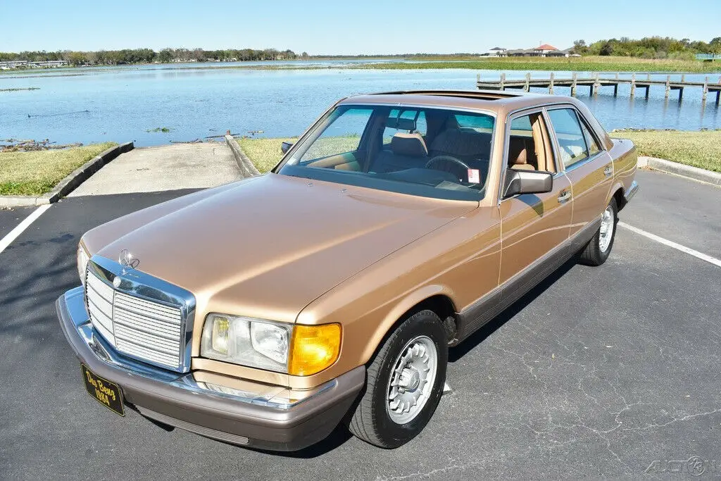 1984 Mercedes-Benz 300-Series 4 Dr Turbo Diesel A/C