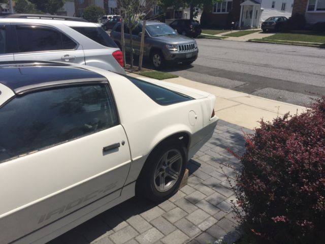 1988 Chevrolet Camaro t roof