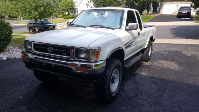 1993 Toyota Tacoma SR5