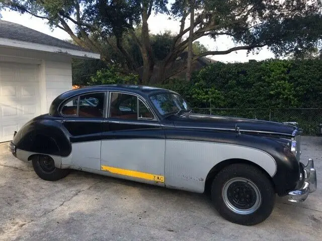 1960 Jaguar Mark IX