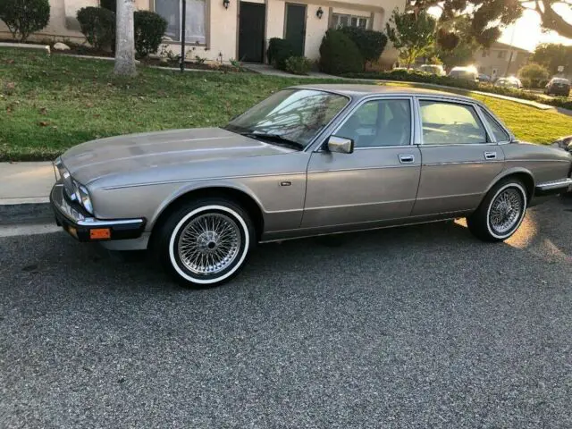 1988 Jaguar XJ6