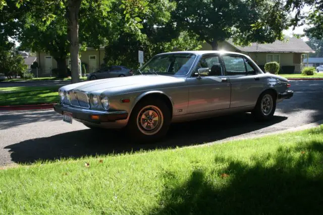 1984 Jaguar XJ6 leather