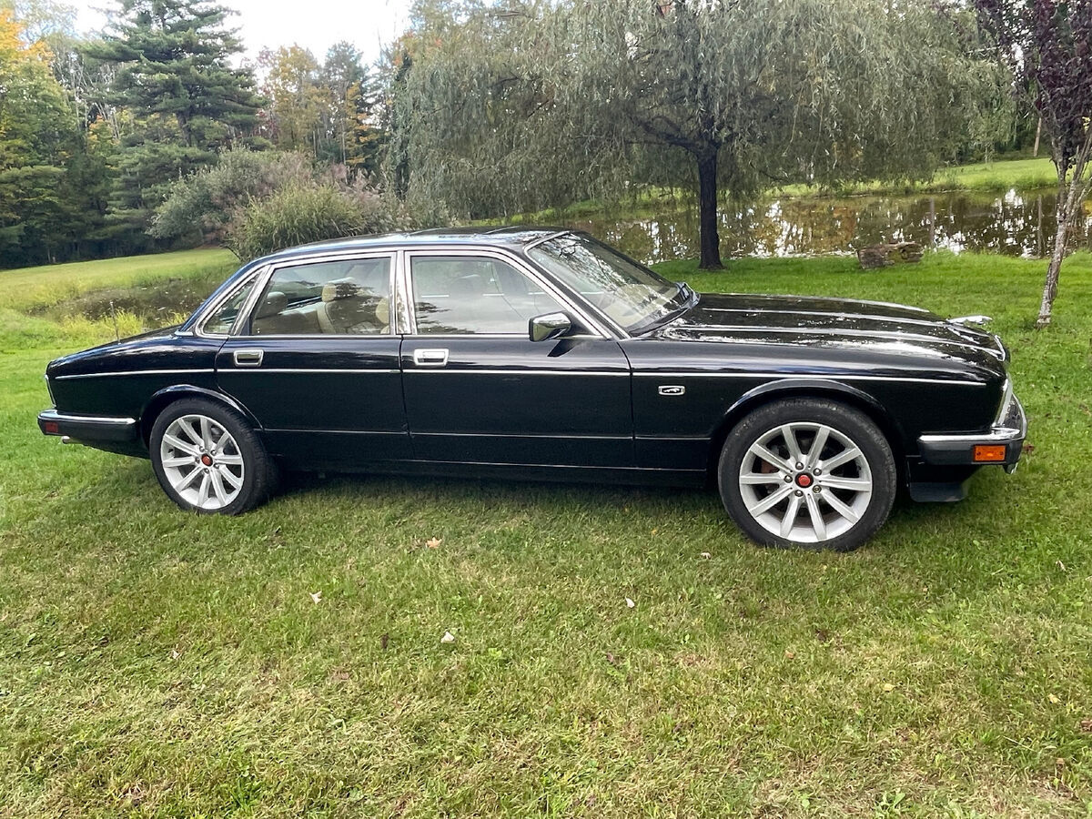 1990 Jaguar XJ