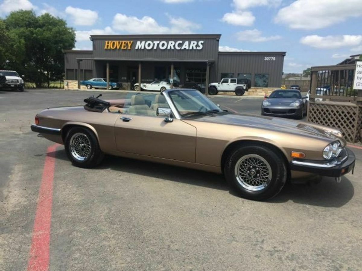 1990 Jaguar XJ V12