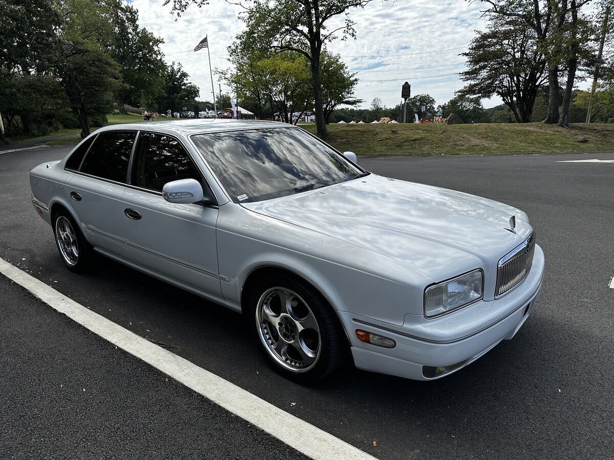 1940 Infiniti Q45