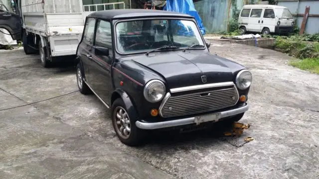 1990 Mini Classic Mini black