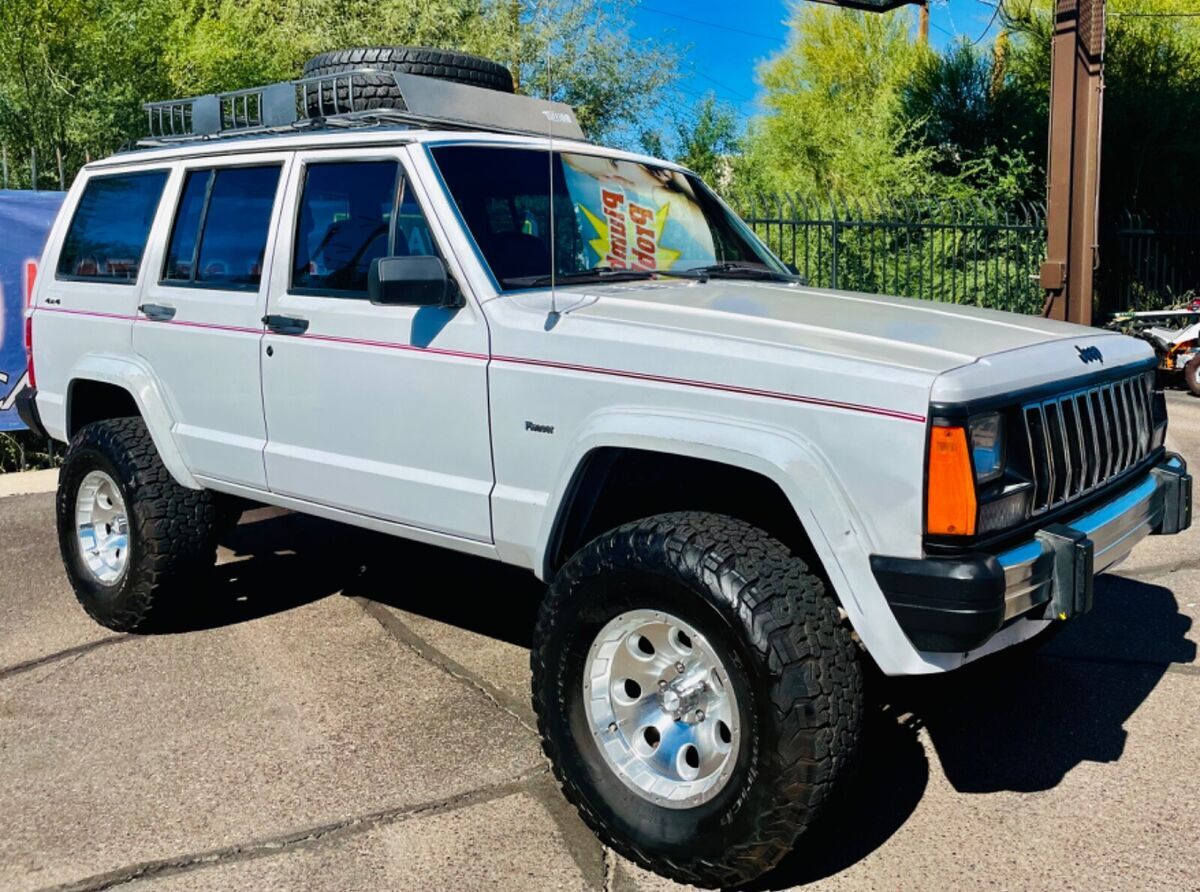 1990 Jeep Cherokee PIONEER