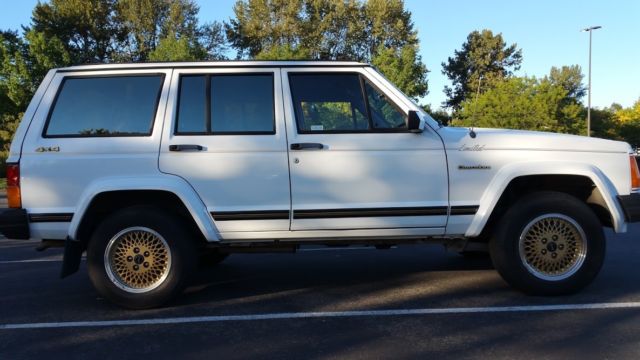 1990 Jeep Cherokee Limited Sport Utility 4-Door