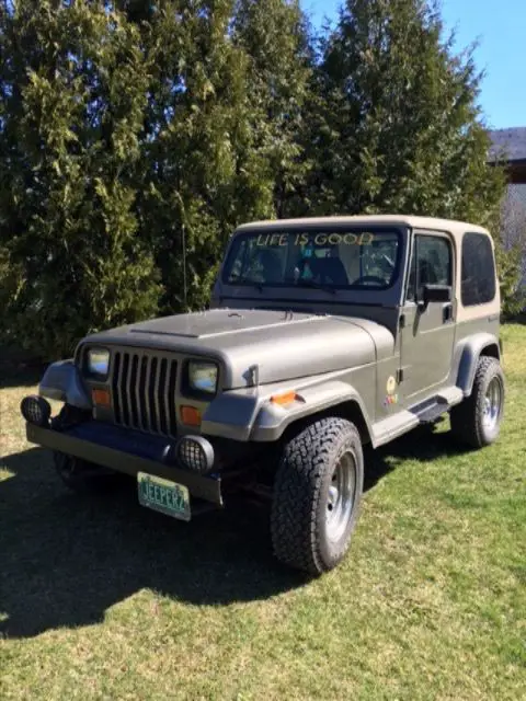 1989 Jeep Wrangler tan