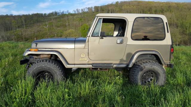 1987 Jeep Wrangler Sahara