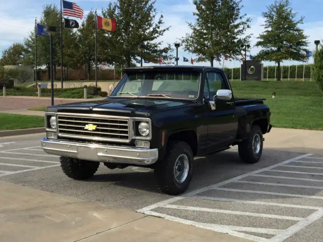 1976 Chevrolet C-10 K-10 4x4. Scottsdale trim package