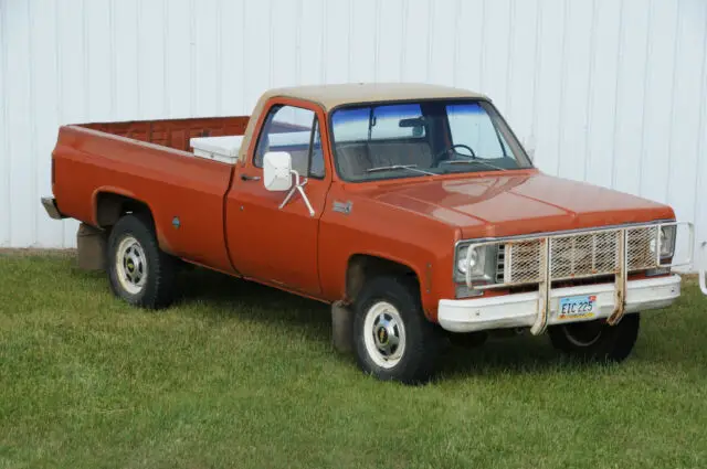 1976 Chevrolet C/K Pickup 2500 Custom Deluxe