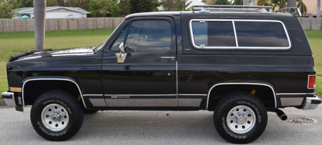 1990 GMC Jimmy SLE Base Sport Utility 2-Door