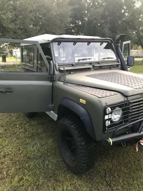 1987 Land Rover Defender