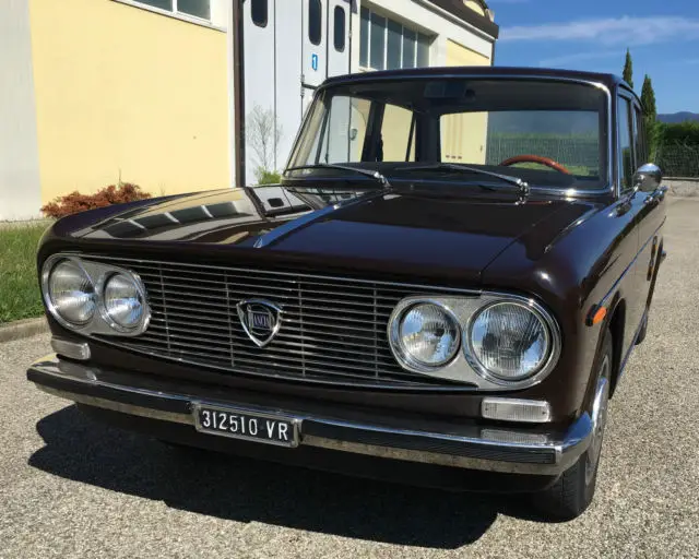 1972 Lancia Fulvia 1,3 Sedan 5 speed in PARIOLI Brown with Tan