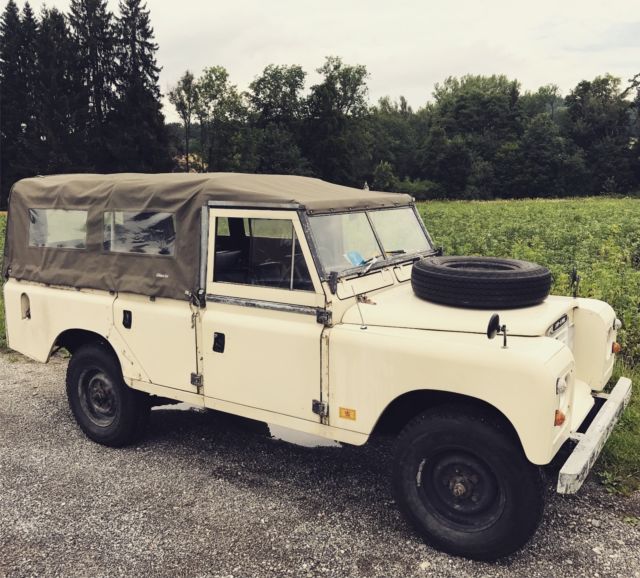 1974 Land Rover 109 Station
