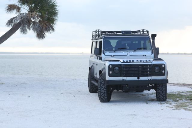 1989 Land Rover Defender County Station Wagon