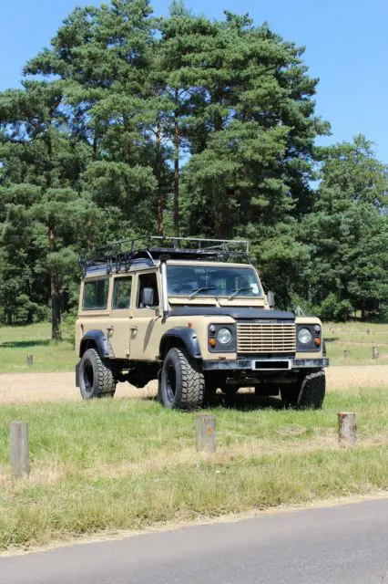 1989 Land Rover Defender County 110