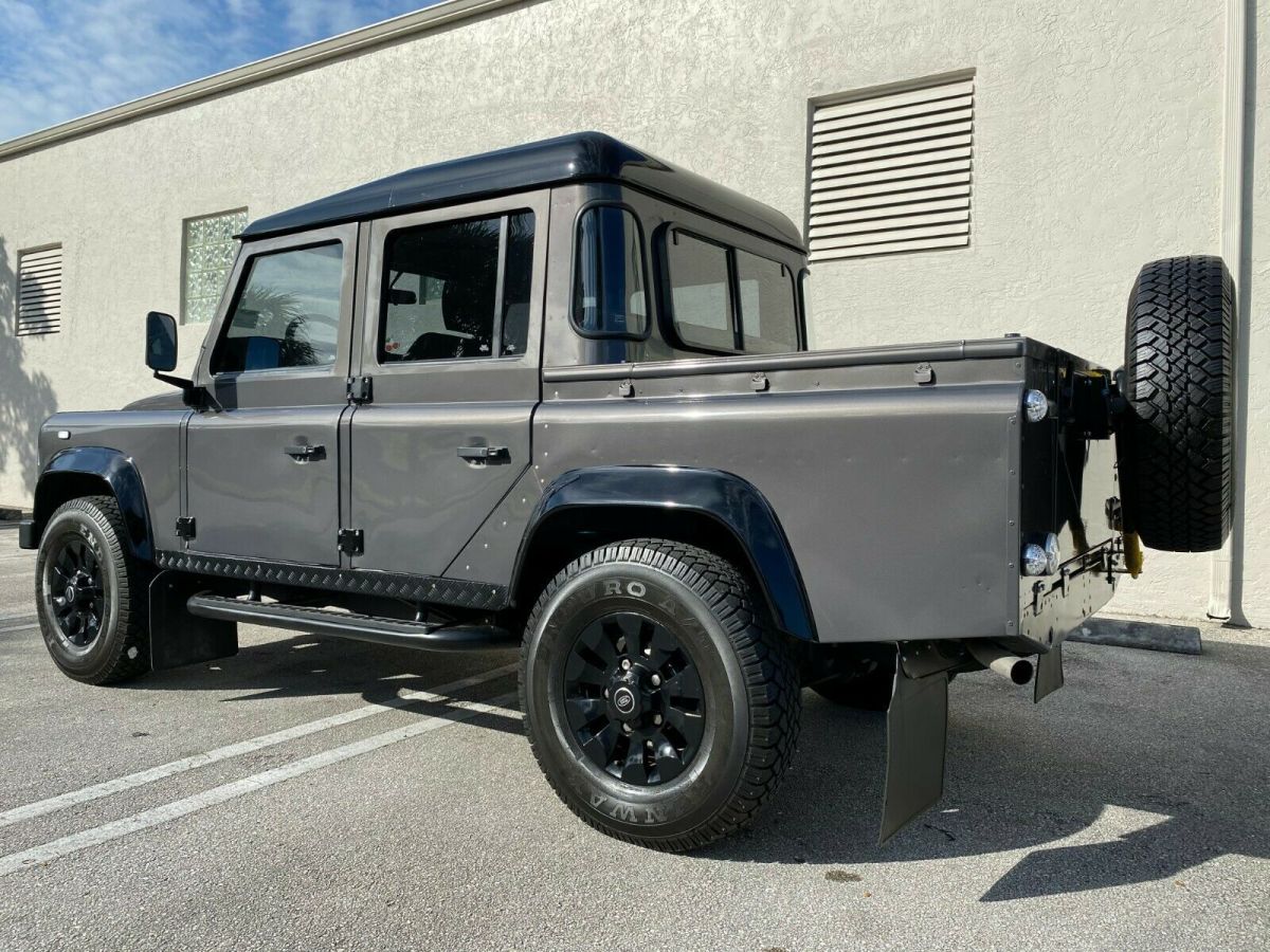 1969 Land Rover Defender