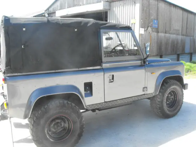 1980 Land Rover Defender soft top