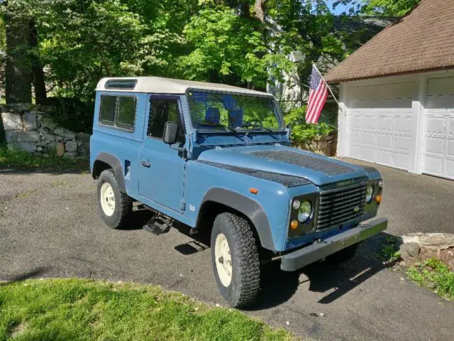 1991 Land Rover Defender