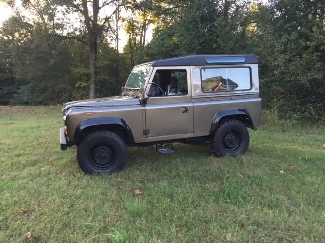 1986 Land Rover Defender