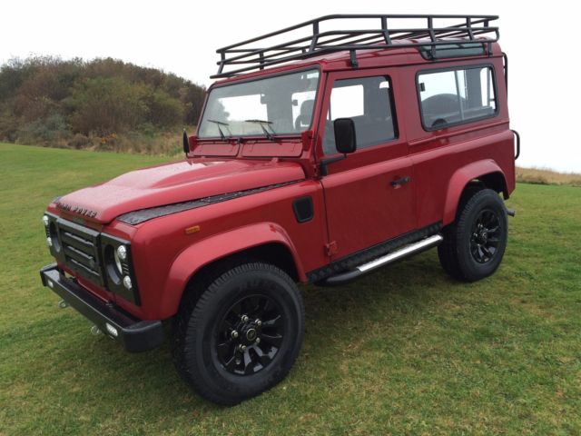 1900 Land Rover Defender 90 Station Wagon 6 Seater