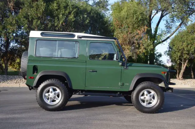 1995 Land Rover Defender Station Wagon