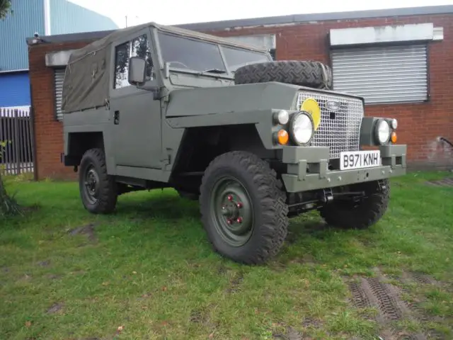 1985 Land Rover Defender Military