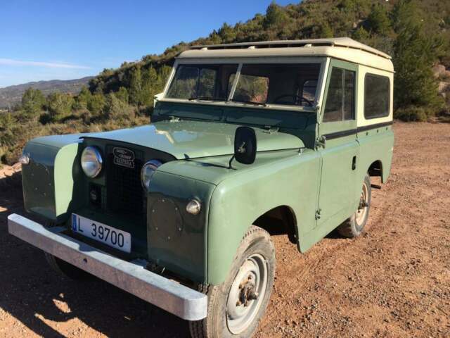 1965 Land Rover Defender 88