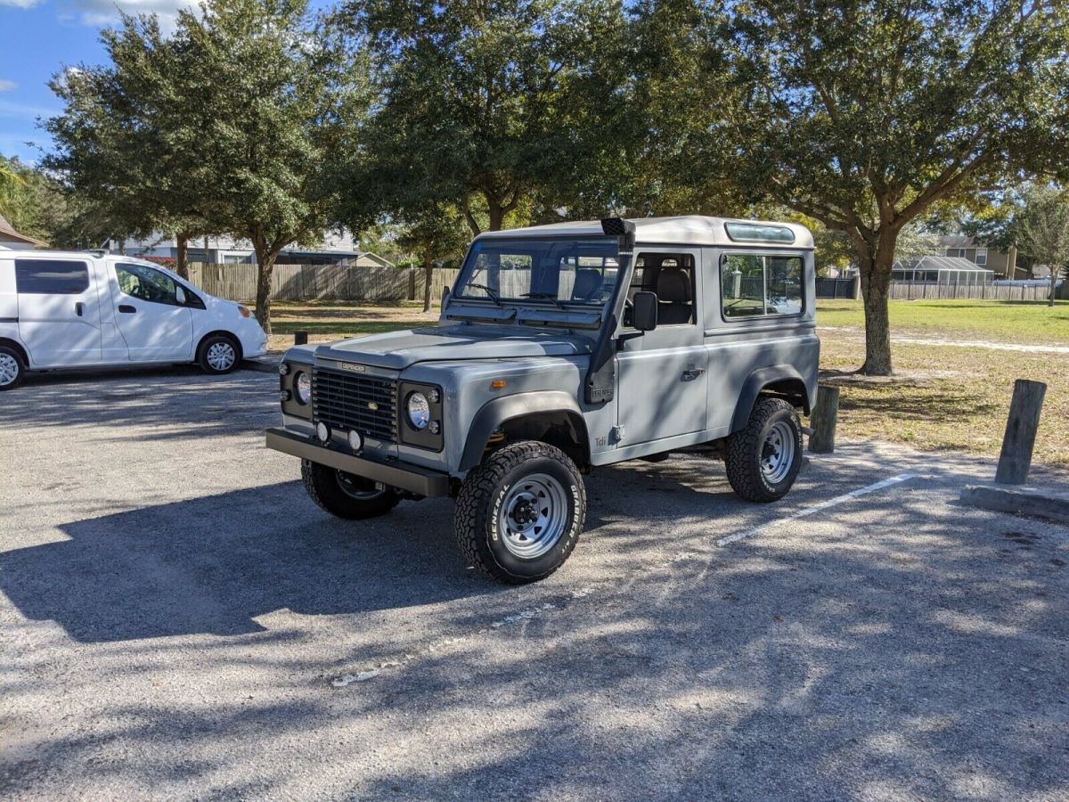 1993 Land Rover Defender