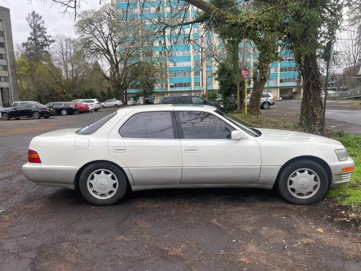 1994 Lexus LS