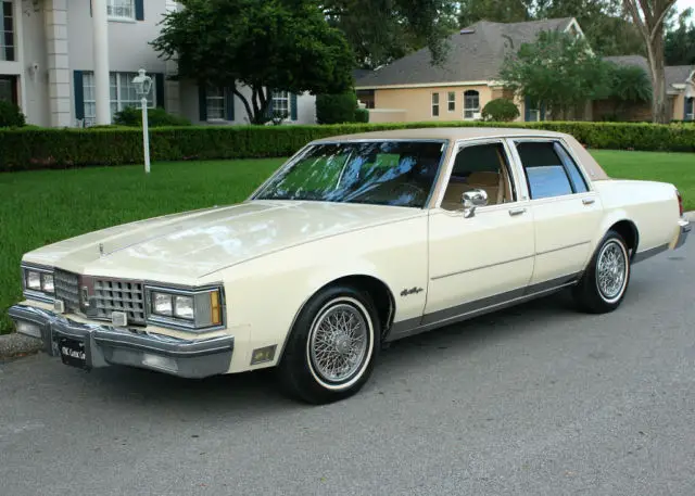 1985 Oldsmobile Eighty-Eight ROYALE  - LIFETIME FLORIDA - 49K MI