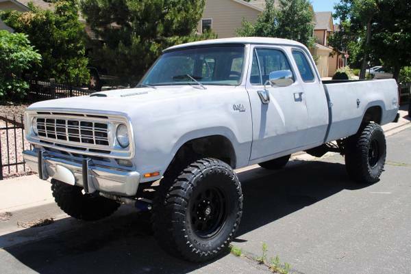 1976 Dodge Power Wagon