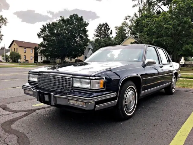 1988 Cadillac DeVille Sedan