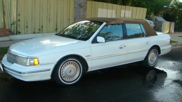 1990 Lincoln Continental beige interior,