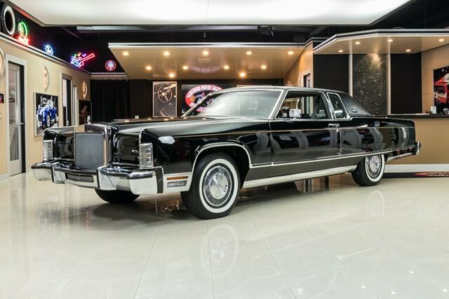 1977 Lincoln Continental Town Coupe