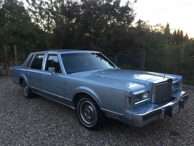 1988 Lincoln Town Car