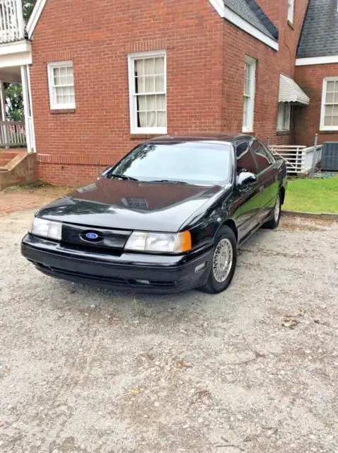 1989 Ford Taurus SHO