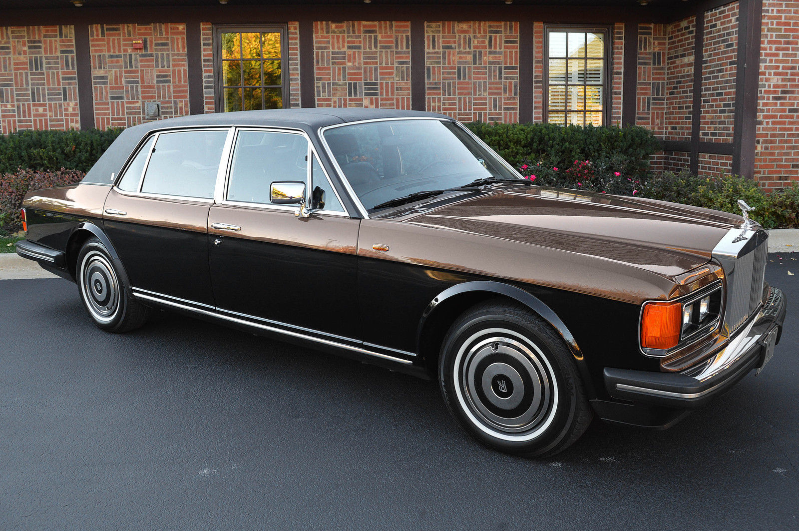 1987 Rolls-Royce Silver Spirit/Spur/Dawn Long Wheel Base